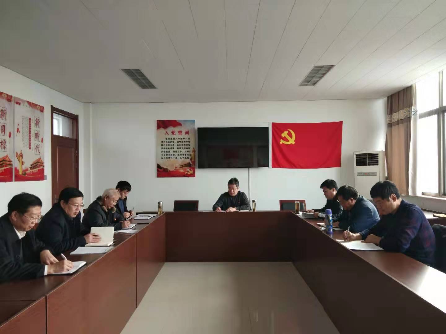 鍏氬.jpg 鍏氬.jpg